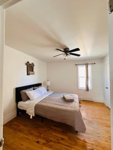 Charming & Cozy Family Home Near Plaza, Movie hall, Корнуолл (фото 8)