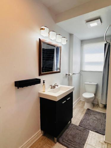 Charming & Cozy Family Home Near Plaza, Movie hall, Корнуолл (фото 9)