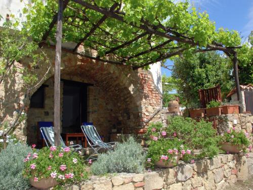 Villa in Velia near Roman Ruins and Beach, cleaning included