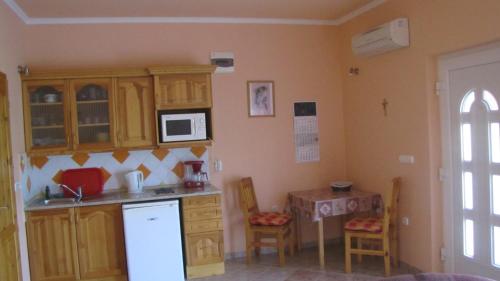 Alsóhegyi Apartmanok - image 5