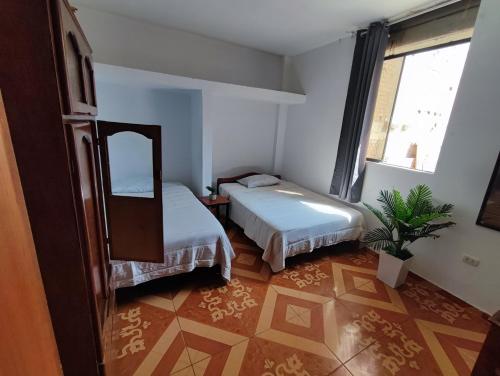 GoodWaves Surf Hostel in 特魯希略