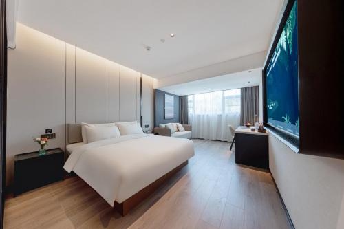 Superior Double Room image 3
