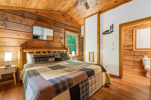 Pine Haven, Hot Tub, Close to Everything, Honeymoon Cabin, Sevierville (fotografie 8)