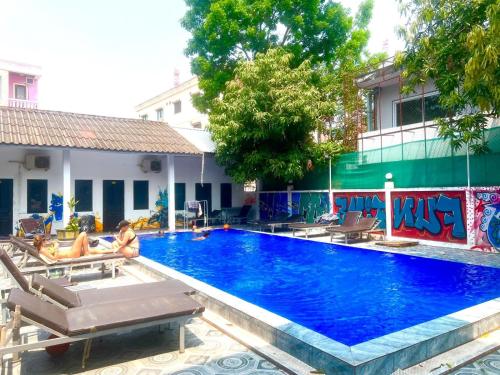 ทัศนียภาพ,  1 ห้องนอน 1 ห้องน้ำส่วนตัว ขนาด 22 ตร.ม. – [location not yet specified] (Vientiane Apower club & beds) in พาทูเซย์/วิคทอรี เกท