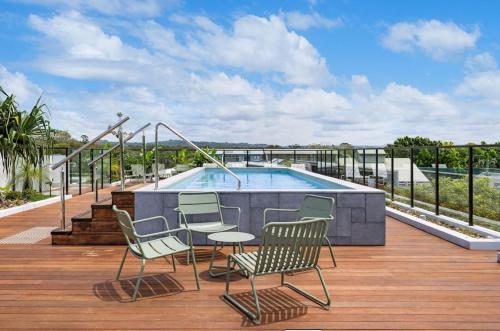 Apartment room in Soleil on Jonson - Luxury Byron Bay Apartment with Rooftop Pool Balcony 2 Bedrooms Above Light Years & Pixie