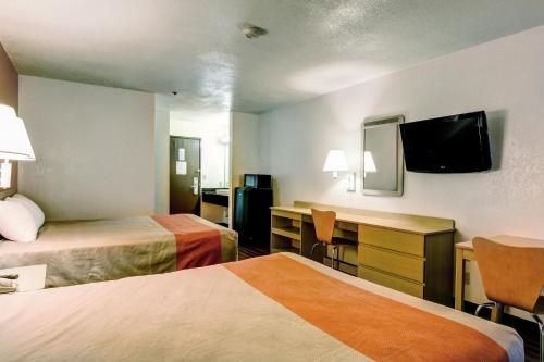 Motel 6-Columbia, MO - East – Columbia, MO
