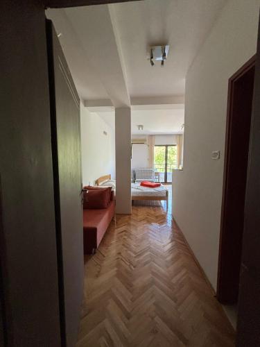 Apartment The Royal Pg - image 5