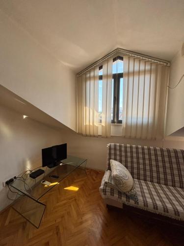 Apartment The Royal Pg - image 12