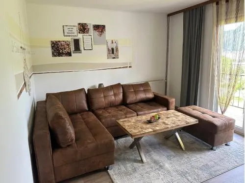 Apartment by Lake Ossiach with Mountain Views in Sattendorf, Österreich