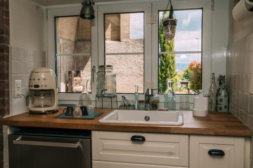 Maison Veyronne ferme rénovée avec piscine (Maison Veyronne ferme renovee avec piscine) in มอร์เฒ