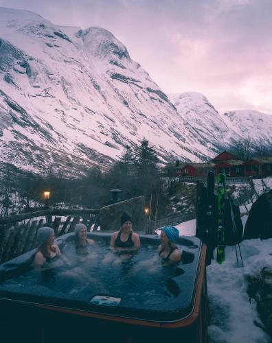 熱水浴缸, 倫德旅客車站酒店 (Lunde Turiststasjon) in 史凱伊約斯泰爾