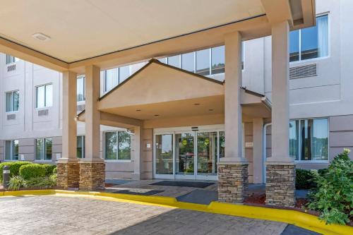 Photo - Comfort Suites Raleigh Walnut Creek