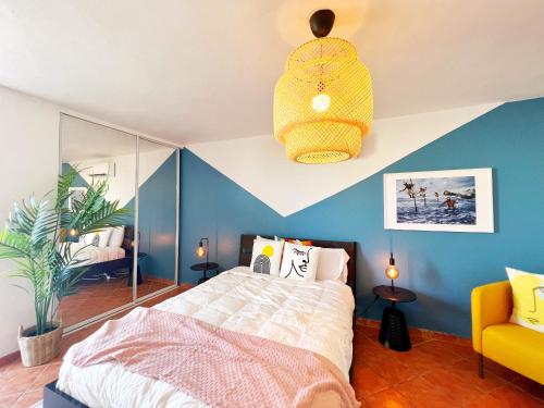Spacious 2 BR in San Juan+Parking - Steps to Beach - image 12