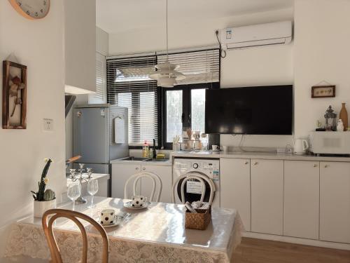 Wutong District Sunshine 2 bedrooms 2 beds with kitchen and bathroom, laundry and cooking, close to Zhongshan Park business district Leyihome close to Zhongshan Park, Šanghaj (fotografie 8)