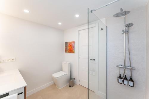 VB Torrequebrada Townhome 3BR near the sea - image 4