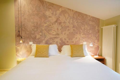 Superior Double Room image 4