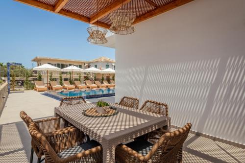 Iekārtas, Boheme Villas close access to Laganas Resort in Kalpaki