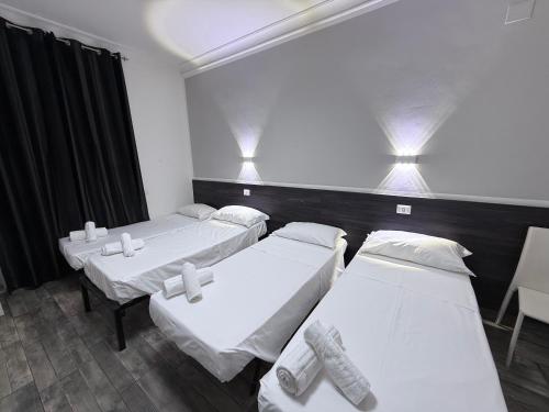 Tiburtina Hotel Holiday 4