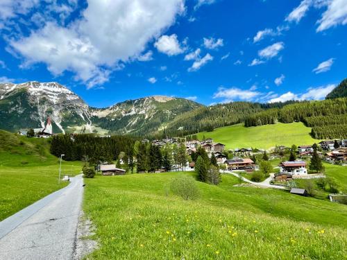 Chalet zur Rose - image 2