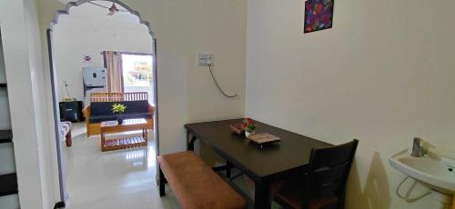 SHIs Spandha Apartments Near Coimbatore Airport in نهرو ناغار الغربية