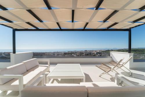 Estepona Holiday Hills in Linda Vista