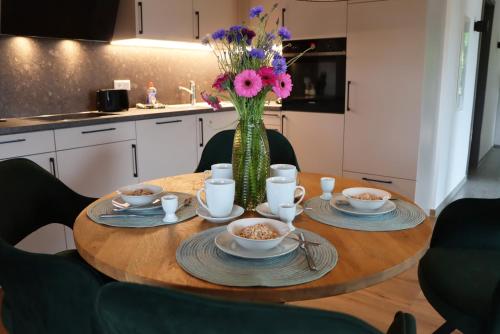 cozy cube 1, nah an der Messe München den Bergen und Seen (cozy cube 1 Luxury Apartments, nah an der Messe, 30 Minuten zu den Bergen und Seen, 20 Minuten nach ) in Glonn