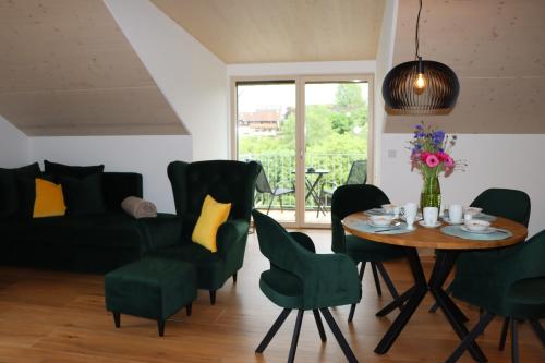 cozy cube 1, nah an der Messe München den Bergen und Seen (cozy cube 1 Luxury Apartments, nah an der Messe, 30 Minuten zu den Bergen und Seen, 20 Minuten nach ) in 格隆