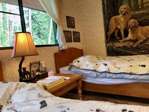 room detail thumbnail 1