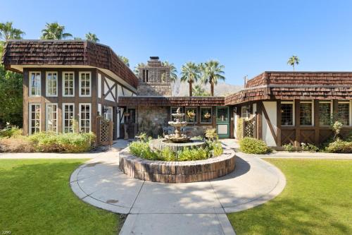 Villa Coffee House - image 11