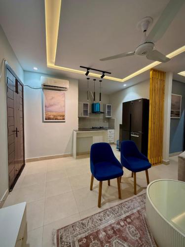 Kuku's Den - image 7