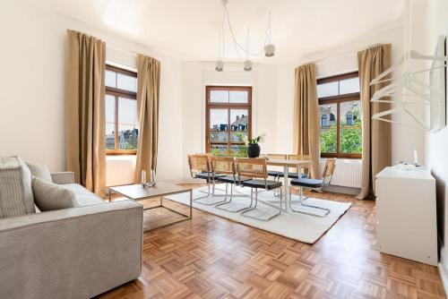 4BR Apartment - WIFI - NETFLIX - BUSINESS - ZENTRAL - KÜCHE