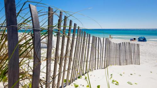 Chateau La Mer #15B, Destin