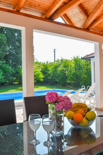 Kert, Villa Sama in Blagaj