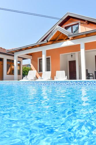 A szálláshely kívülről, Villa Sama in Blagaj