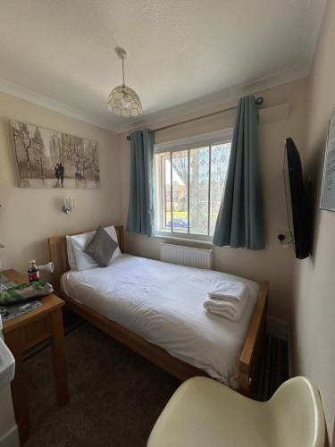 Four Seasons Guest House in แคนเทอร์บิวรี