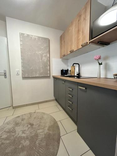 廚房, Ferienwohnung RUNWAY in Regensburg in 韋斯泰姆
