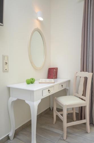 Angel Suites – Agia Anna, UT
