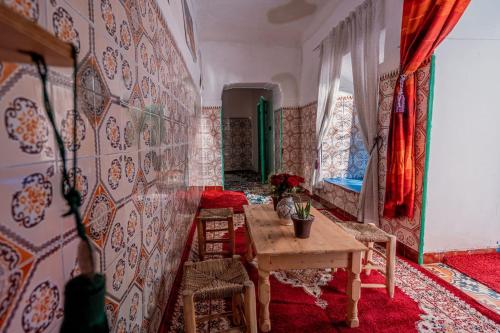 Double Room with Patio image 8