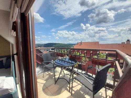 Fotiadis - Cosy apartments and spectacular rooms