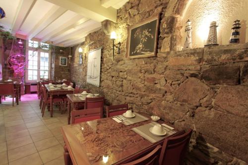 المرافق, Hotel des Abers in Intra Muros