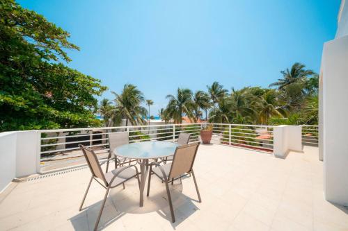 Villa with 4 Bedrooms - Spacious Oceanview with private Pool At Pura Vida in Playa del Carmen, Mexico
