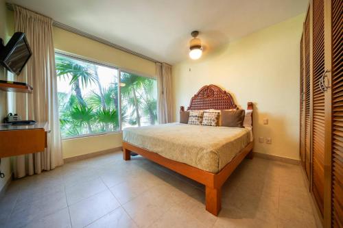 Villa with 4 Bedrooms - Spacious Oceanview with private Pool At Pura Vida in Playa del Carmen, Mexico