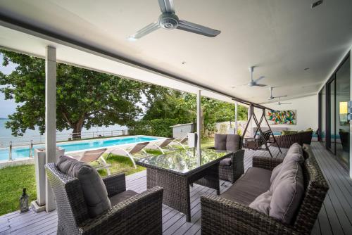 mona seaview pool villa beach front AoYon Beach - 편의 시설/서비스