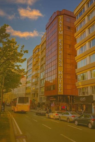 Taxim Express Bosphorus Hotel - image 2