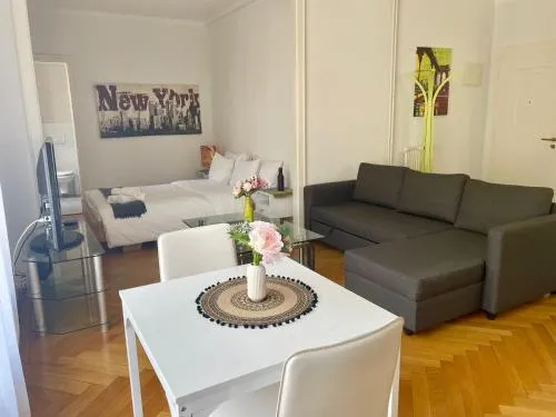 6 minutes walking from Lausanne railway station in Lausanne, Schweiz