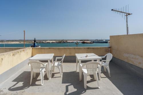 The Twins Rooms in Trapani 2 4