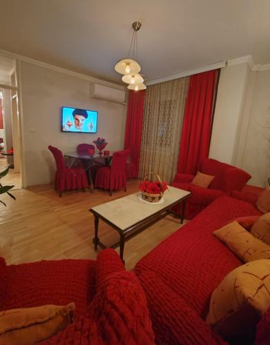 صالة مشتركة/ منطقة التلفزيون, Apartment Oscar in Kumanovo