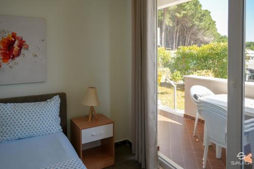 Two-Bedroom Apartment with Garden View image 10