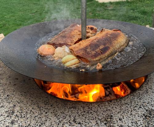Iekārtas, Fehér Bagoly Vendégház (Feher Bagoly Vendeghaz) in Kovácsszénája
