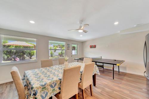 2 Kitchens, Pool, Ping Pong, Corn Hole, BBQ, Venice (zdjęcie 3)